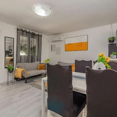 Four-bedroom In * Вир