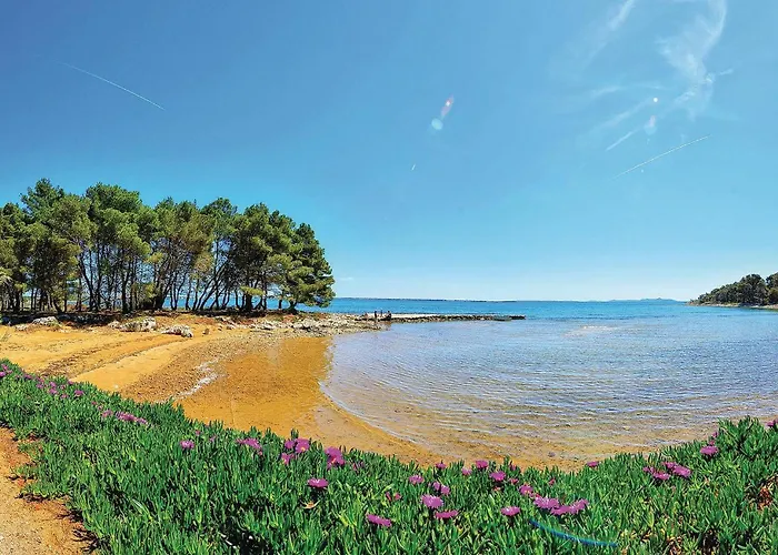 Four-bedroom In Hébergement de vacances *
