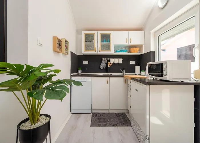 Дом отдыха Four-bedroom In