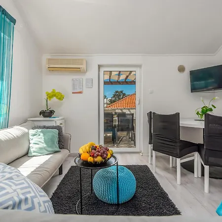 Four-bedroom In Hébergement de vacances *
