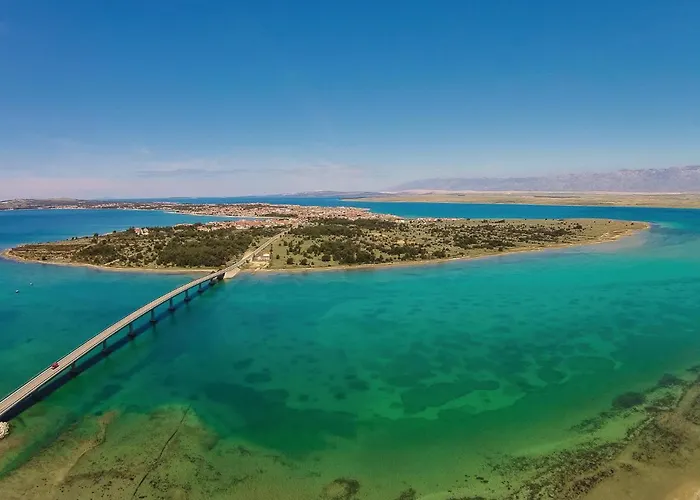 Four-bedroom In * Vir